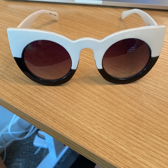 Colorblock sunglasses - Picture 2 of 3